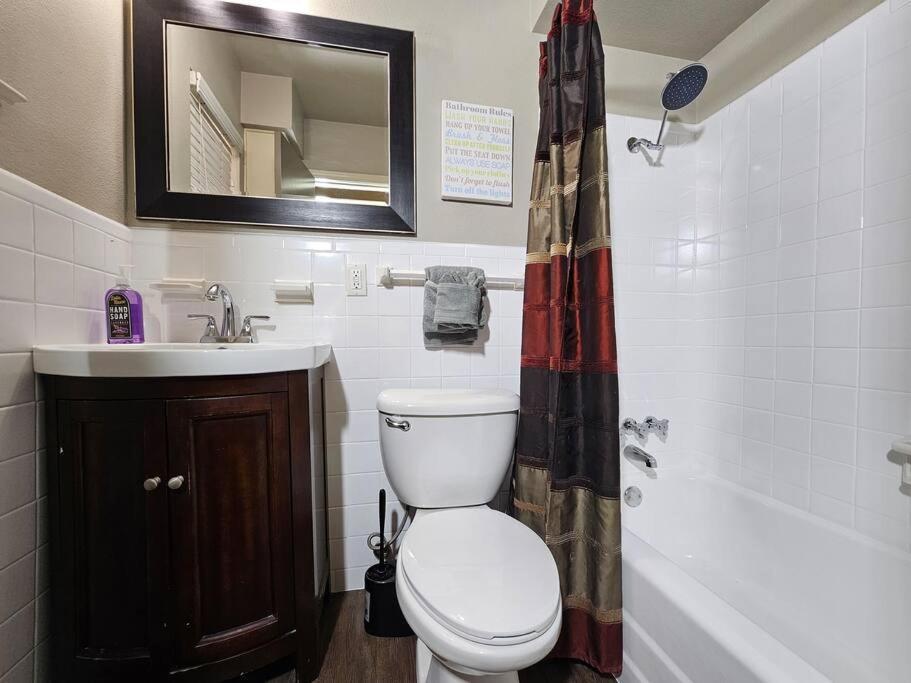 Apartment Walking Distance Galleria 2br 2ba Pool *