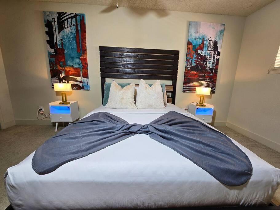 Walking Distance Galleria 2br 2ba Pool Apartment Houston