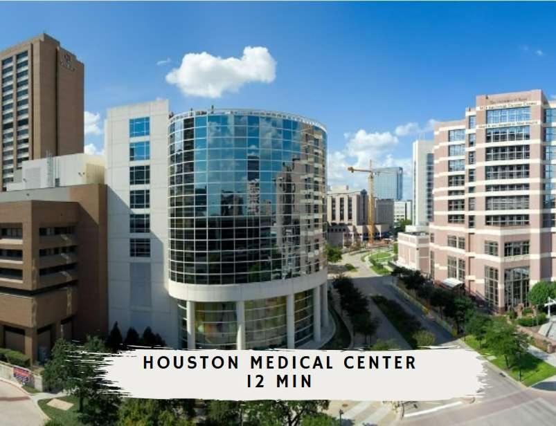 Chic & 3-bd Townhouse Mins To Dt