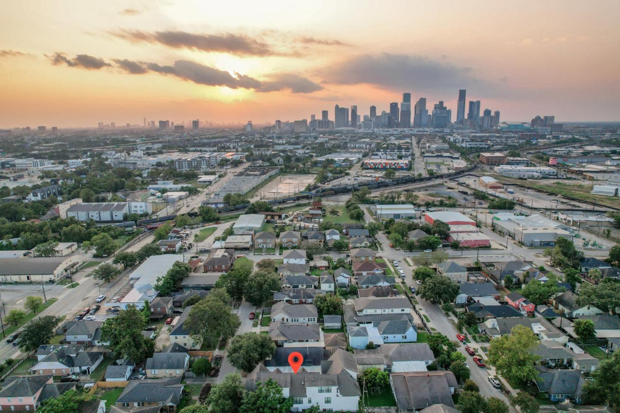 Holiday home Chic & 3-bd Townhouse Mins To Dt Houston