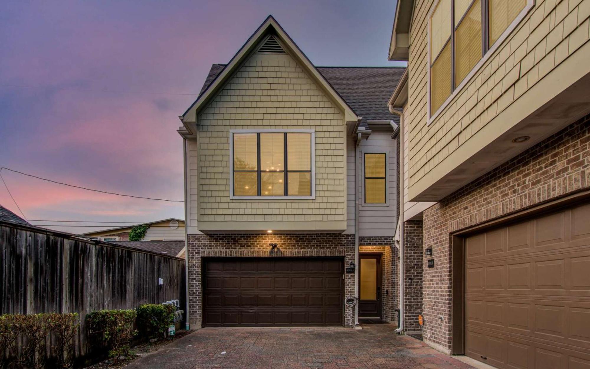 Chic & 3-bd Townhouse Mins To Dt * Houston