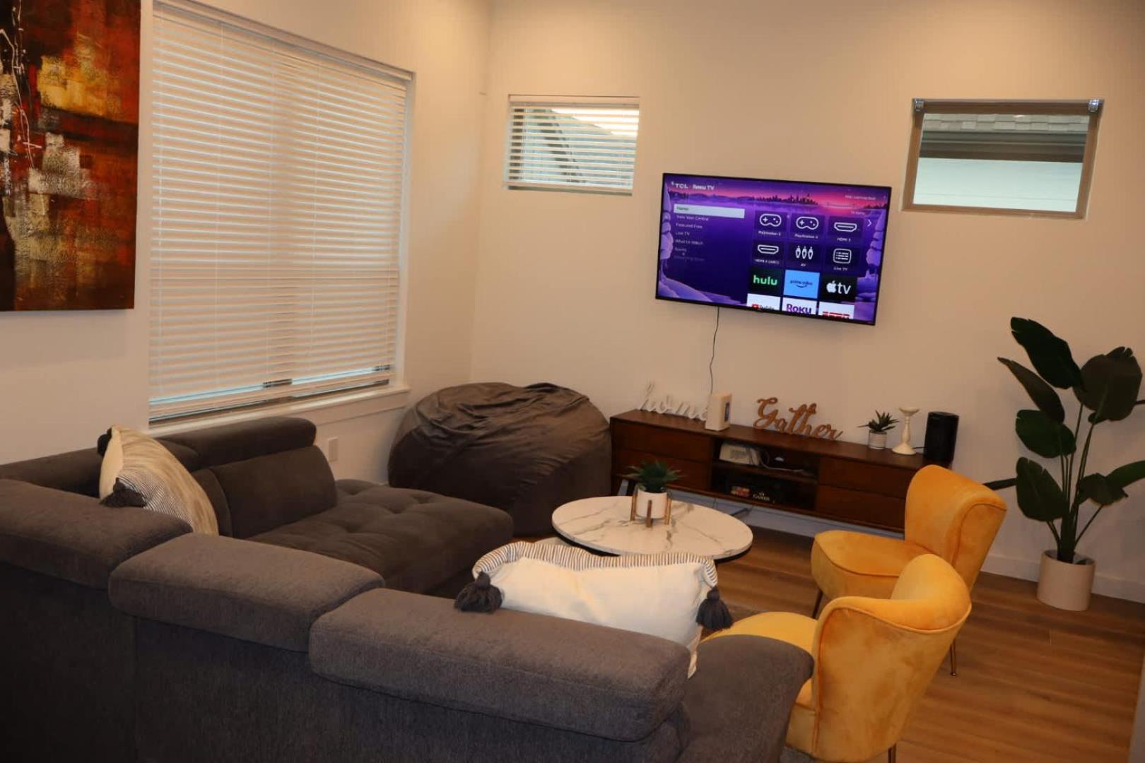 Spacious 3bd With Pool I Near Hotspots I Sleeps 12 * Houston
