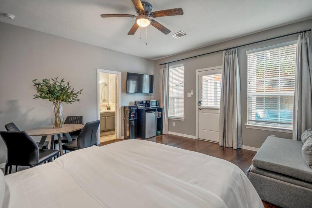 Apartment Palmer Retreat In The Heart Of Houston