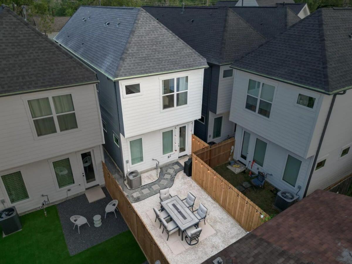 Heart Of - Modern 3bd Open-concept * Houston