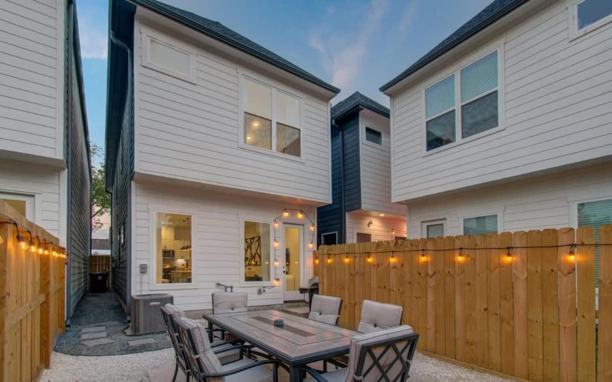 Heart Of - Modern 3bd Open-concept Holiday home Houston