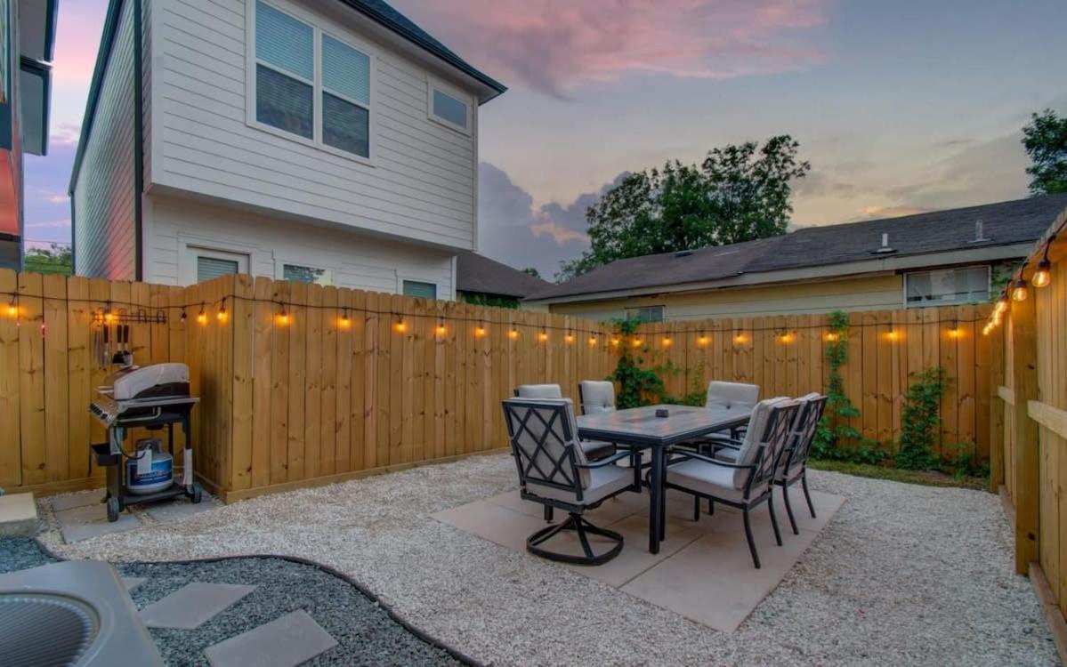 Heart Of - Modern 3bd Open-concept Holiday home