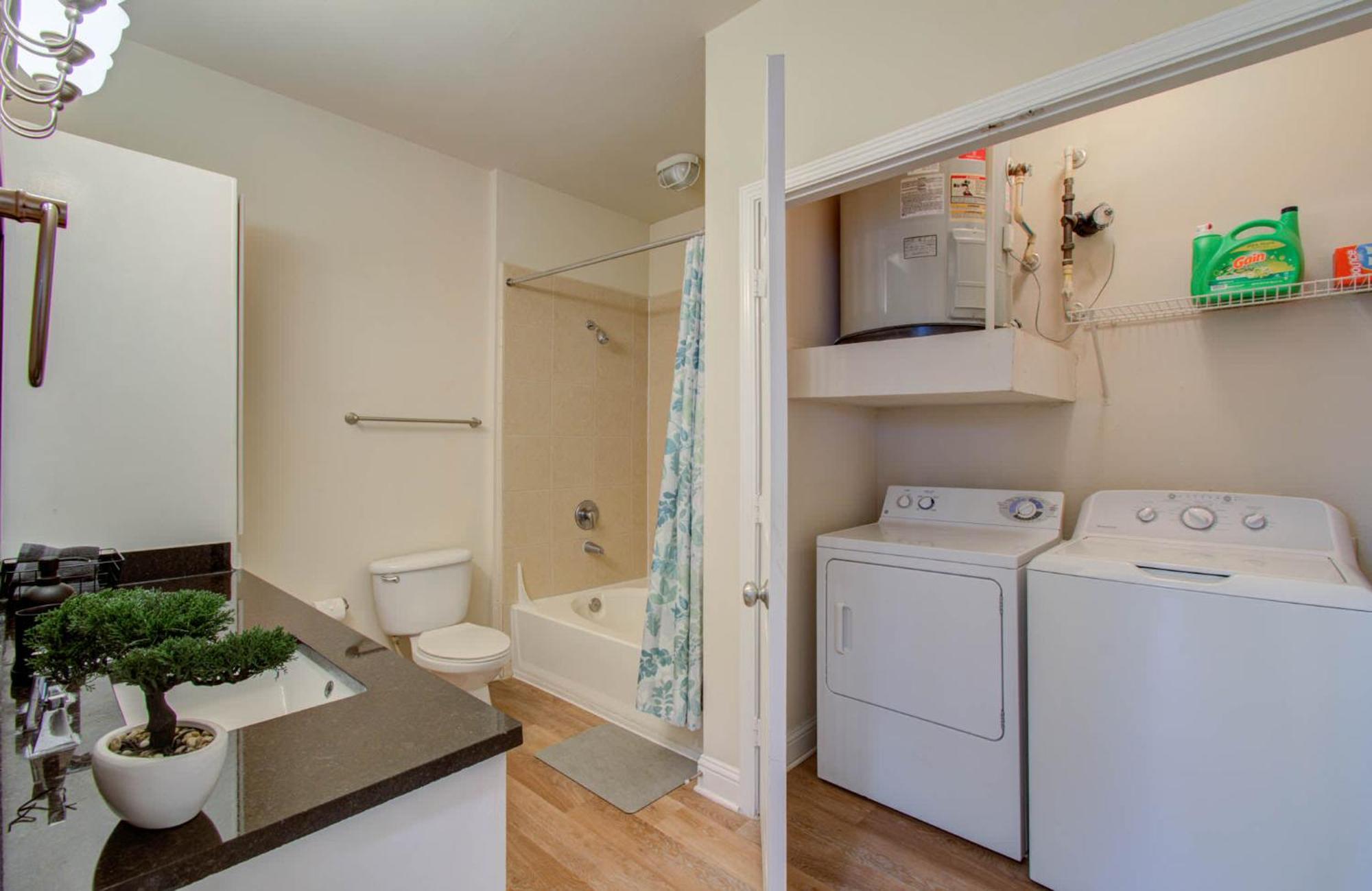 Apartment 3bd Luxury Convenience W Pool Gym Houston