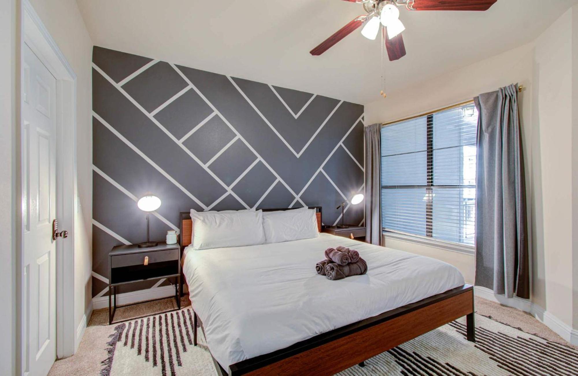 Apartment 3bd Luxury Convenience W Pool Gym *