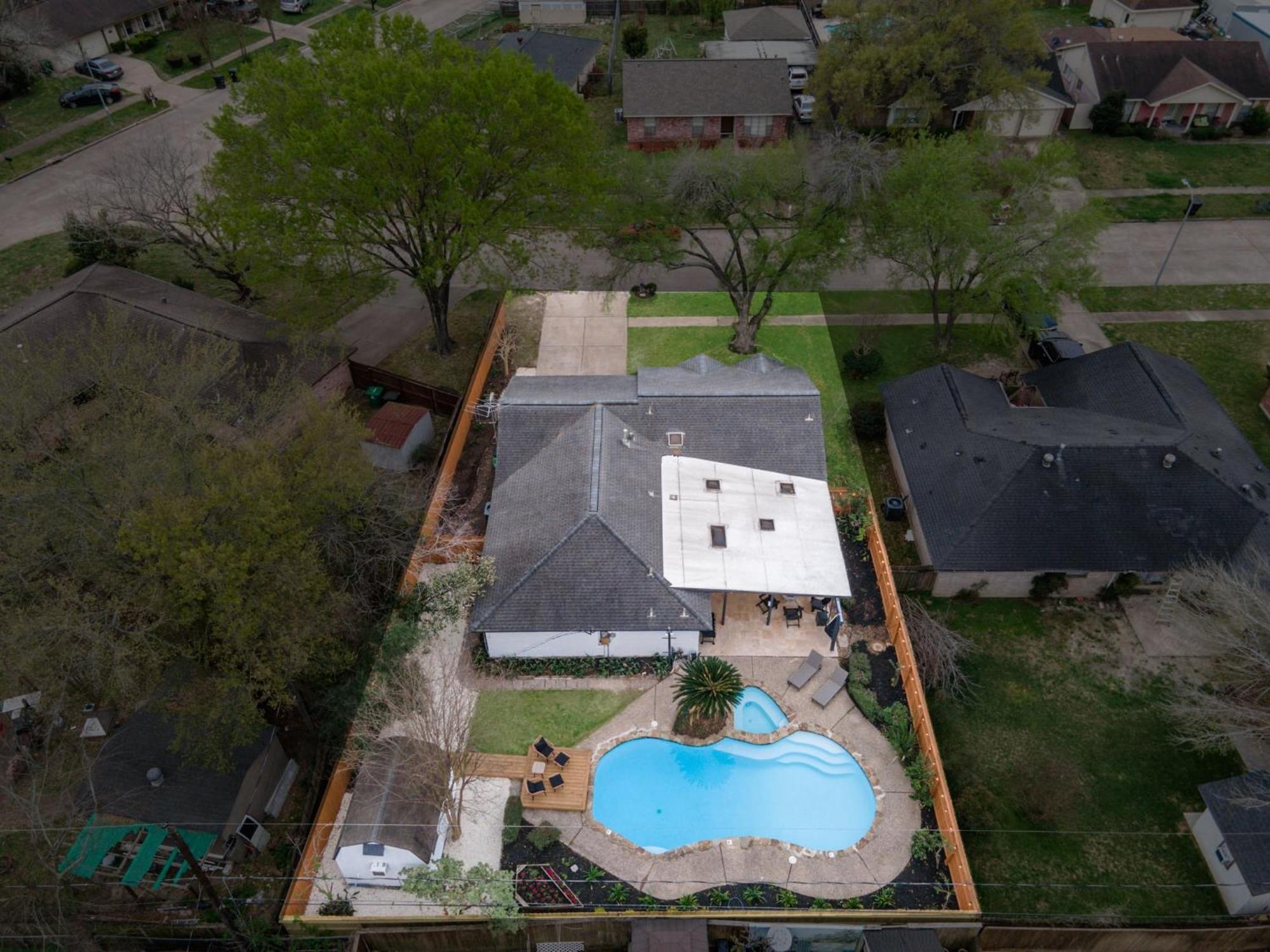 Spring Branch Getaway Feat 5bd Pool Hot Tub *