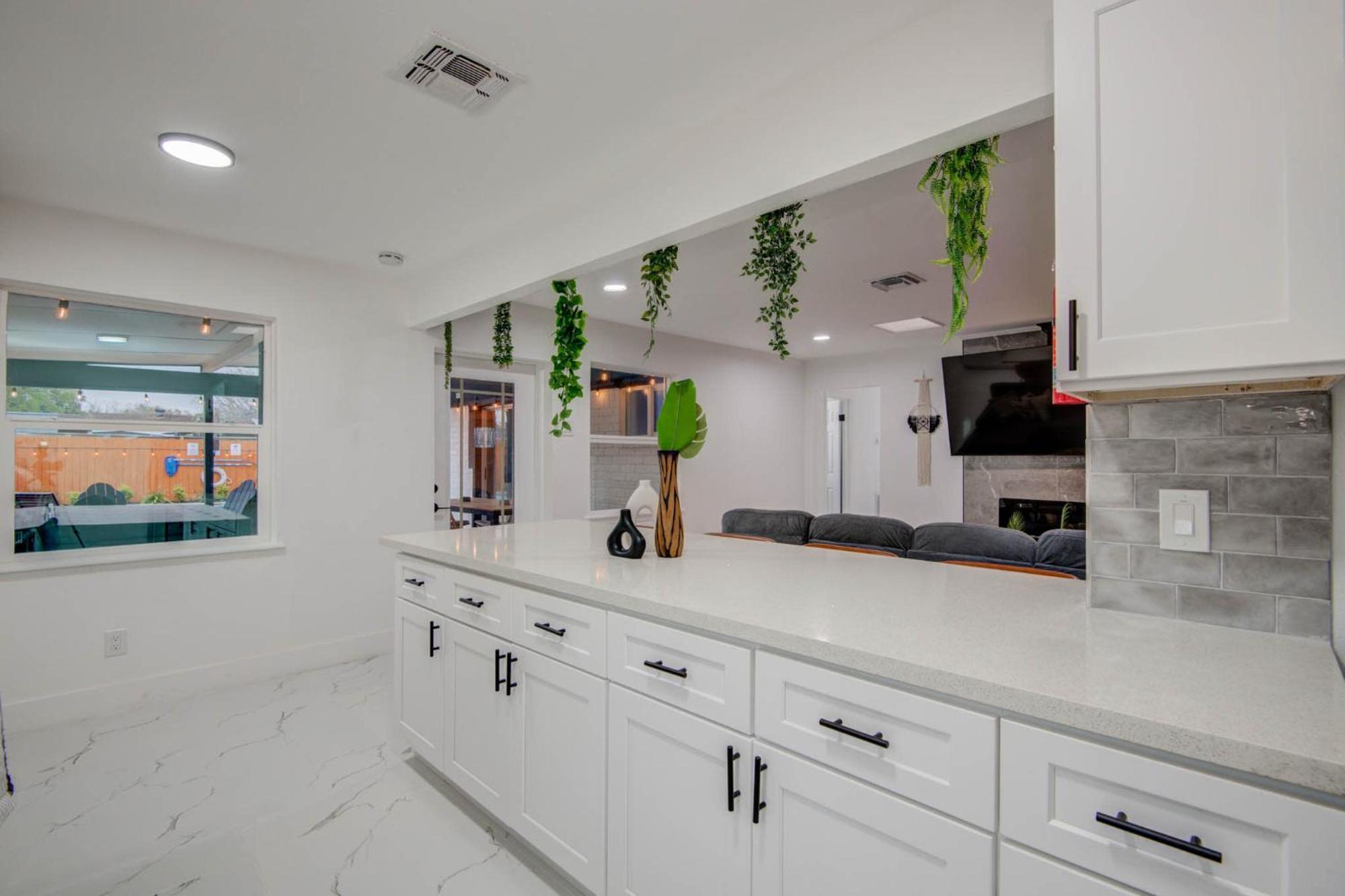 Spring Branch Getaway Feat 5bd Pool Hot Tub Holiday home