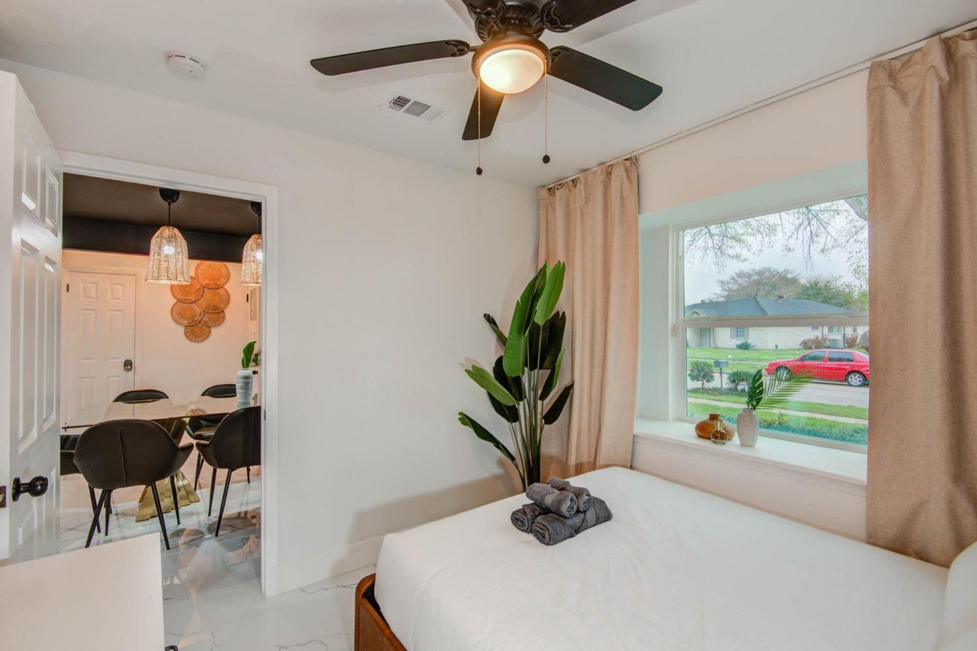 Spring Branch Getaway Feat 5bd Pool Hot Tub Holiday home *