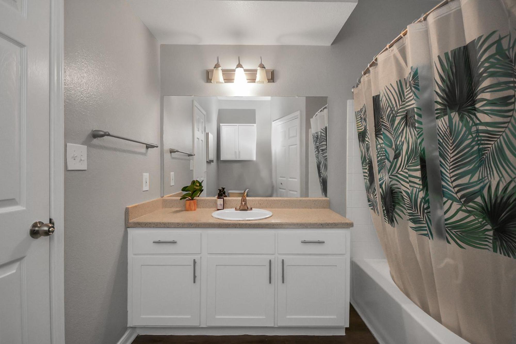 Holiday home Nrg, Rice U, Md Anderson, Med Ctr, Pool, 500mbps Wi Fi *