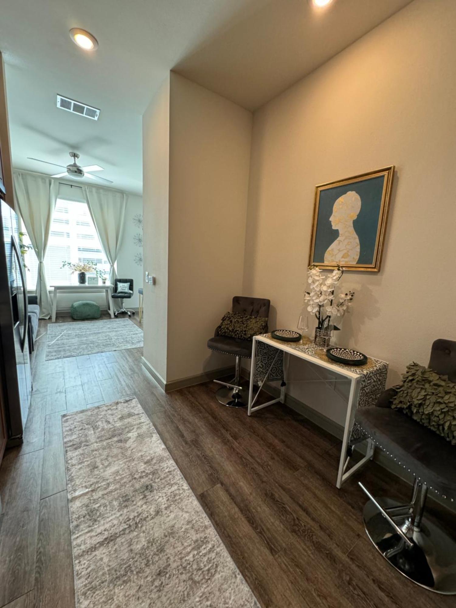 Apartment Close To Everything In Downtown King Bed Free Onsite Parking And Wifi Houston