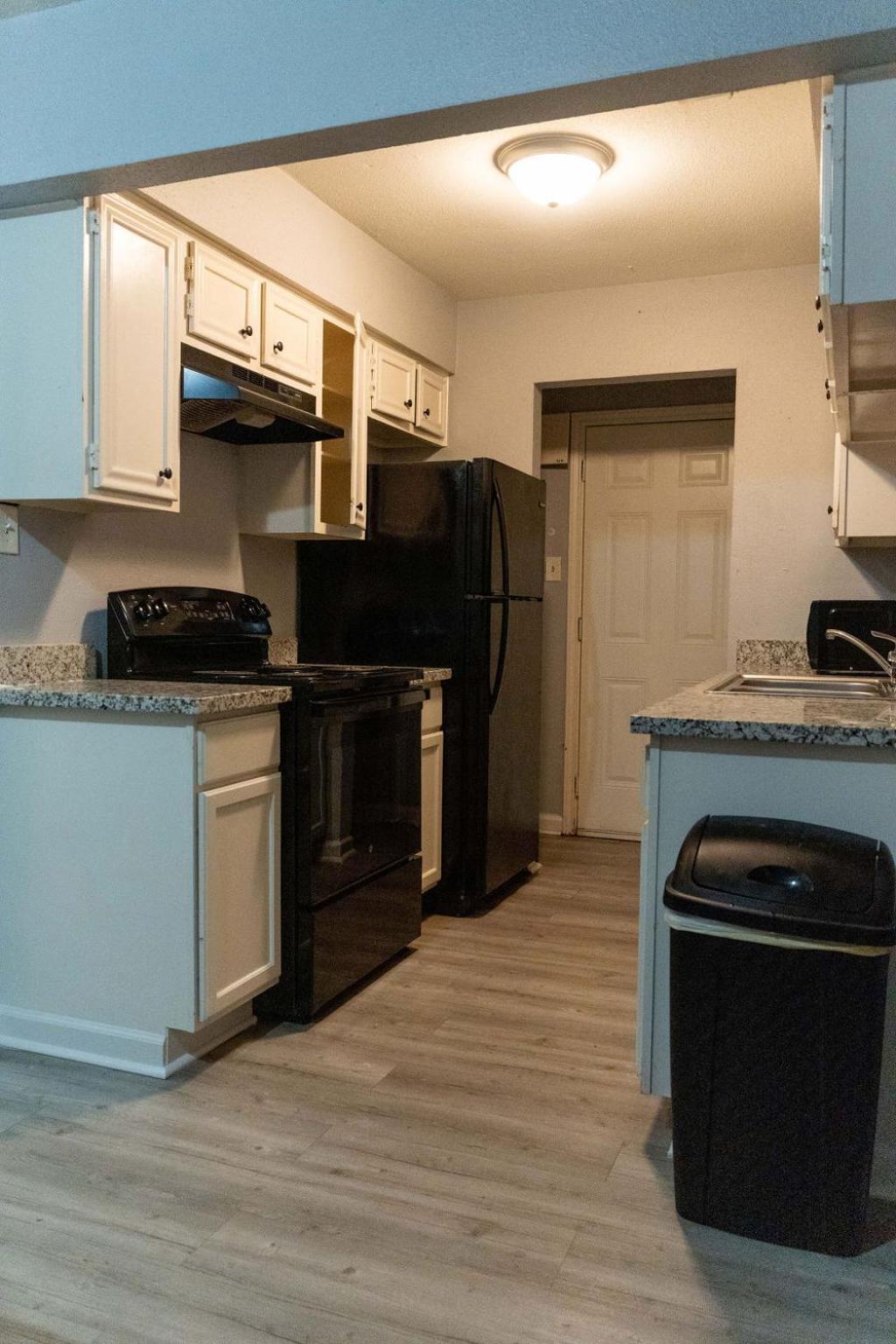 Echelon Oasis On Fleming Drive Modern Comfort & Smart Living Apartment
