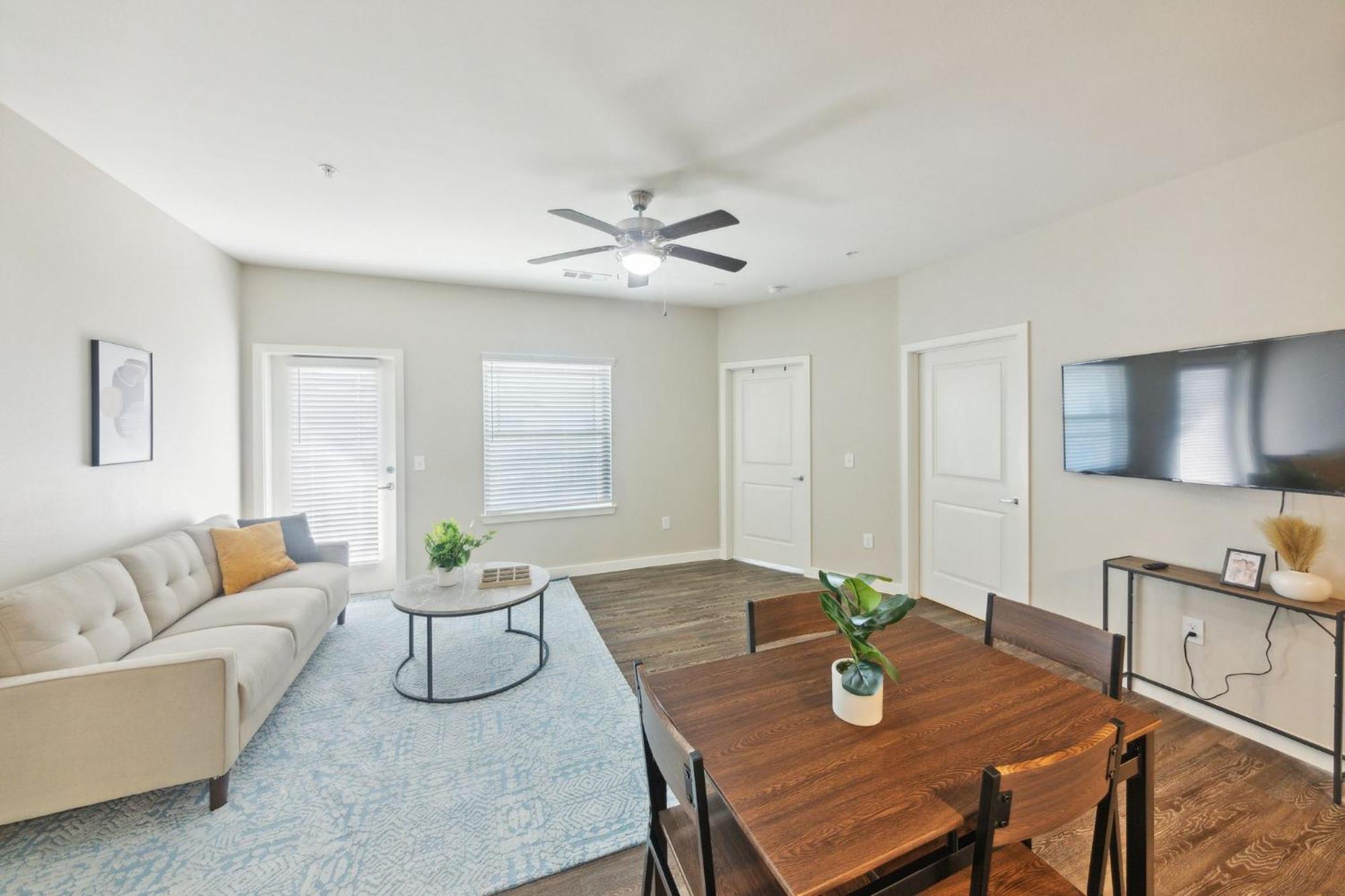 Apartment C Creek 4316 I New Construction 2bd I Gated