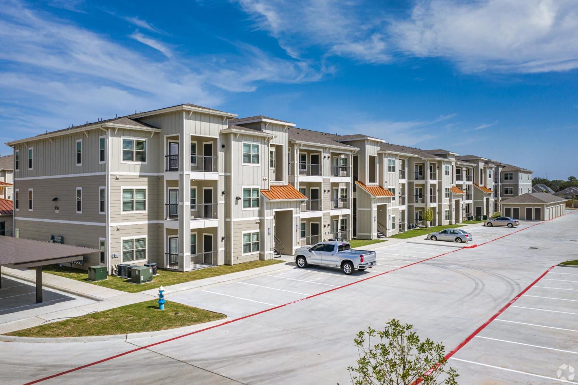 C Creek 4316 I New Construction 2bd I Gated Apartment Houston