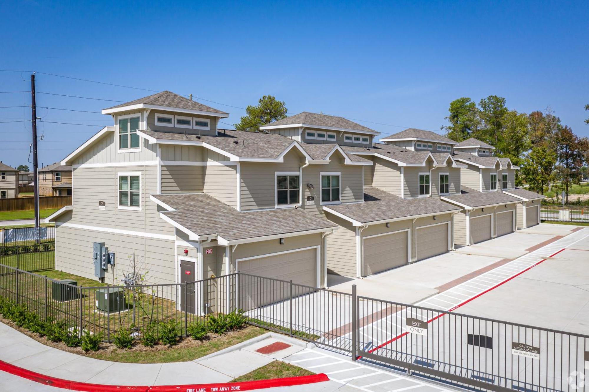 C Creek 4316 I New Construction 2bd I Gated * Houston