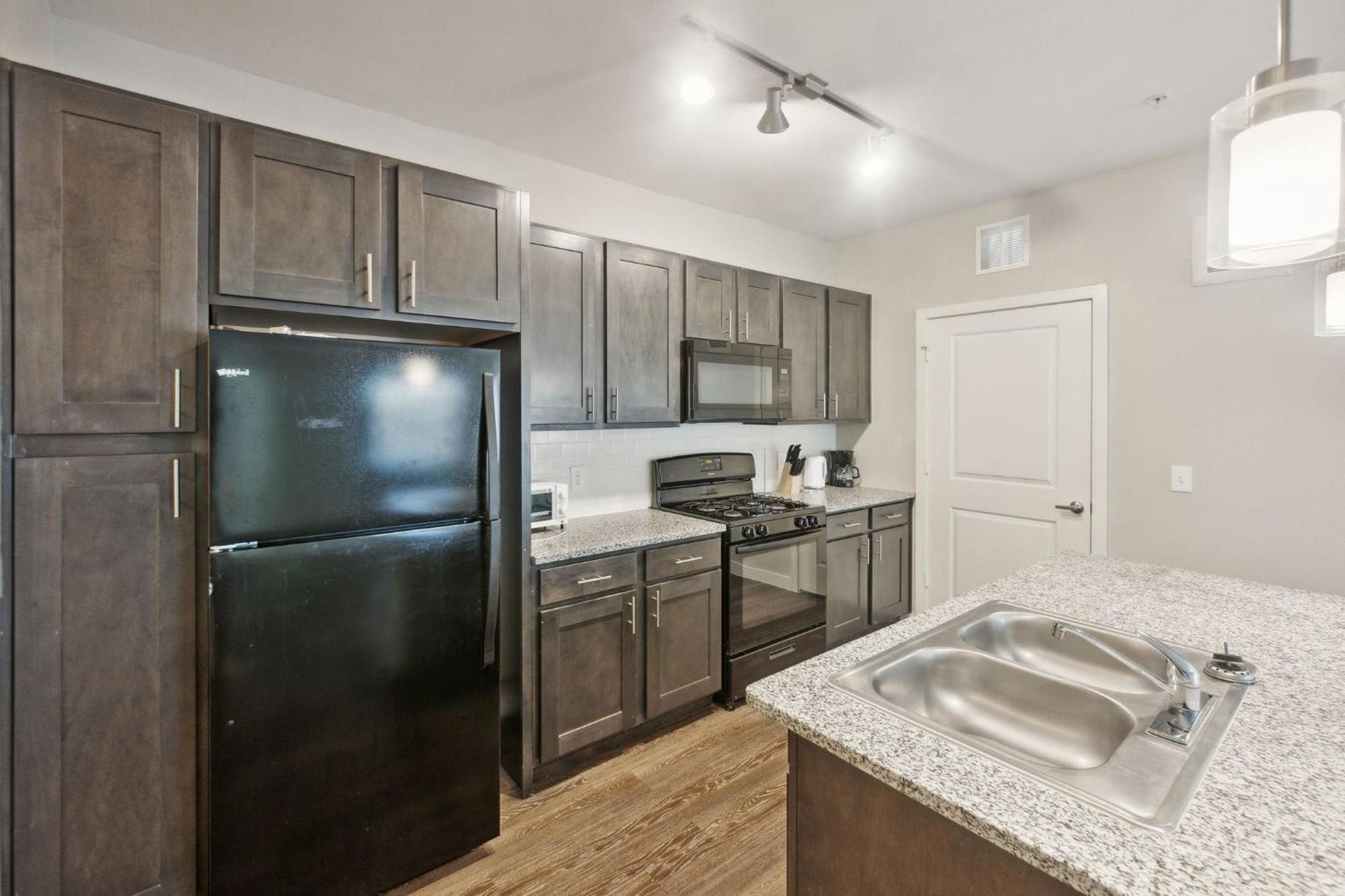 C Creek 4316 I New Construction 2bd I Gated Apartment Houston