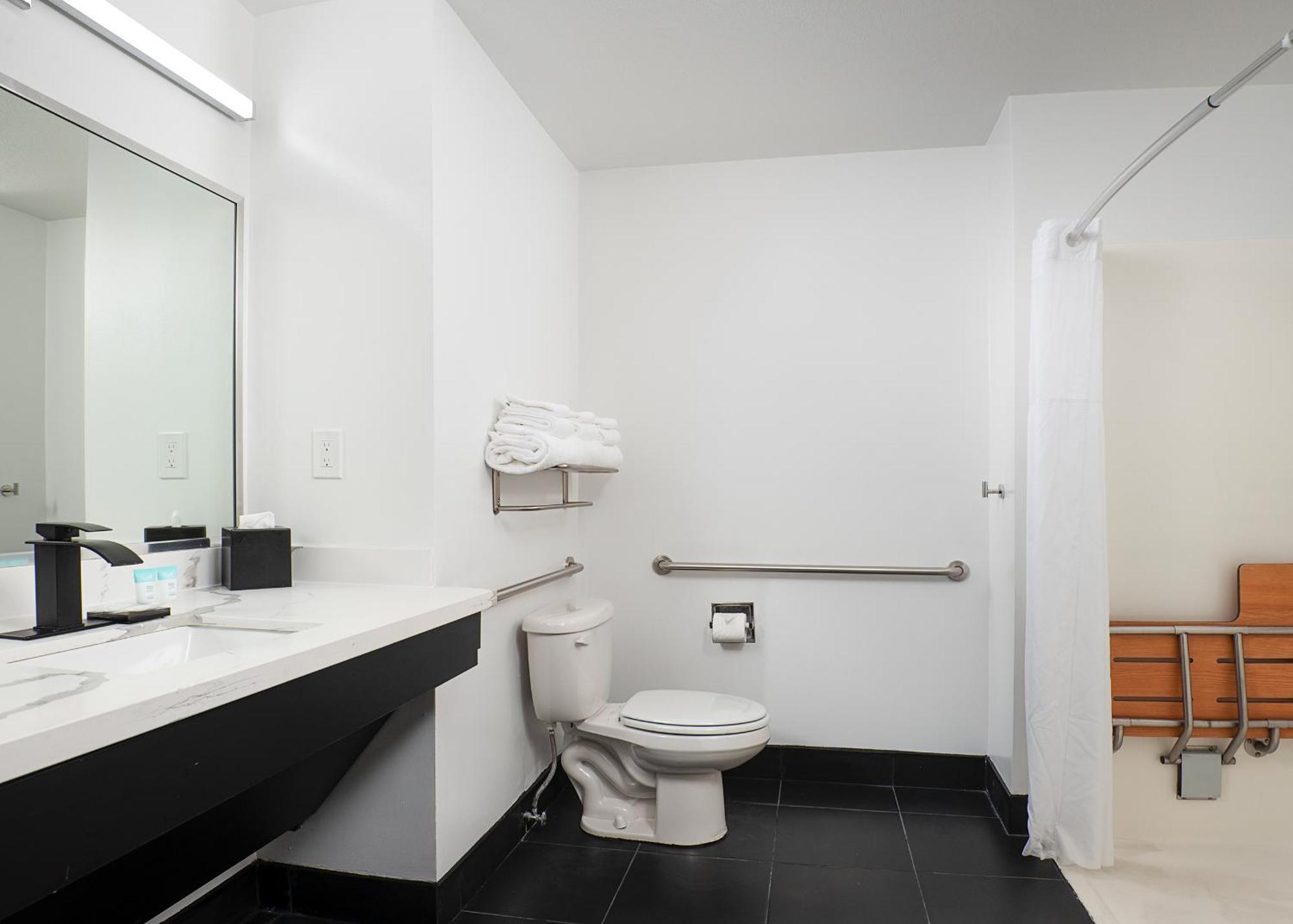 Hotel Champions Club And Hotel, Houston Westchase Houston