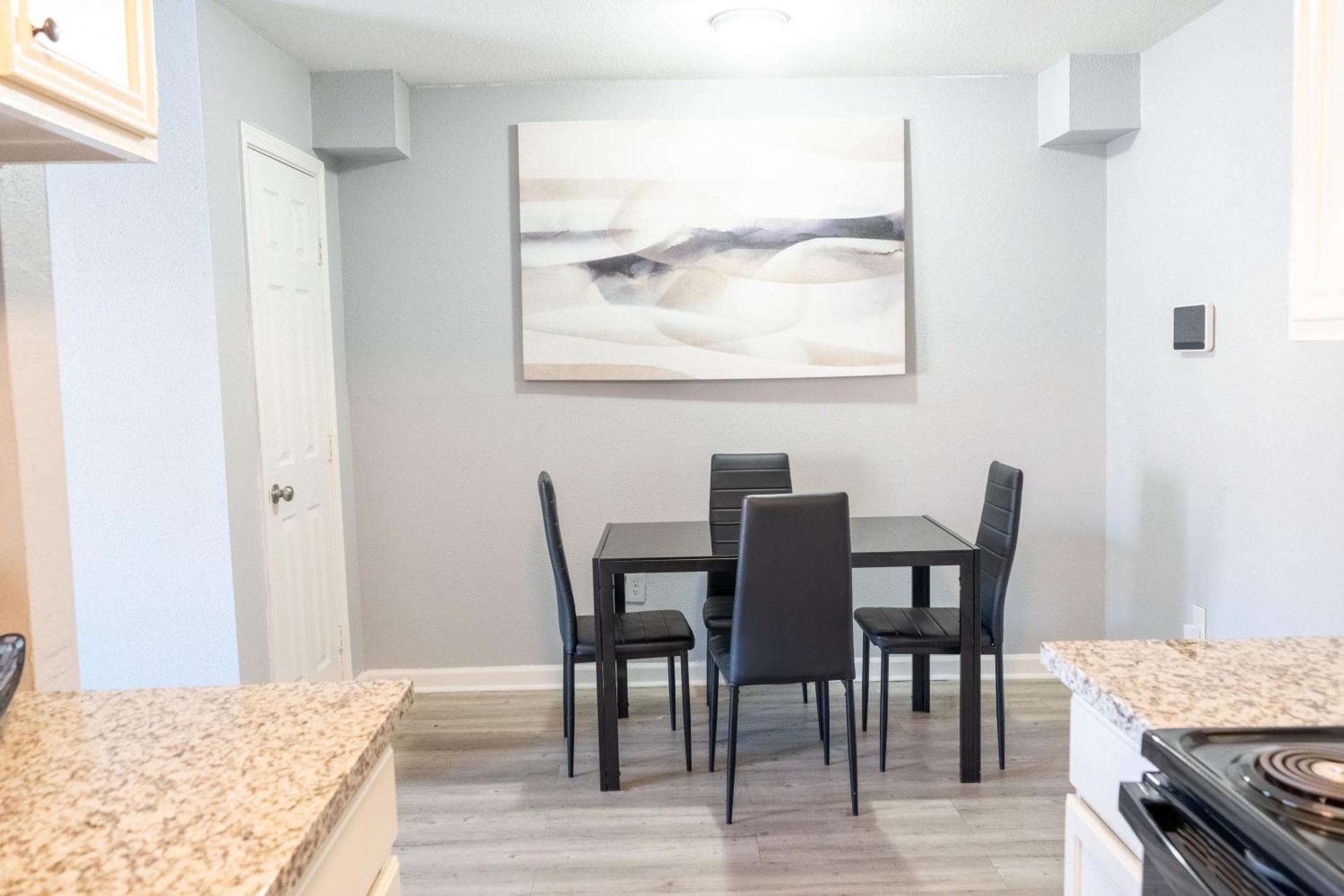 Echelon Oasis On Fleming Drive Modern Comfort & Smart Living *
