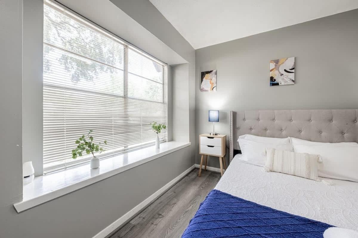 2710 Cozy Near Ikea Downtown Zoo 12 People Holiday home *