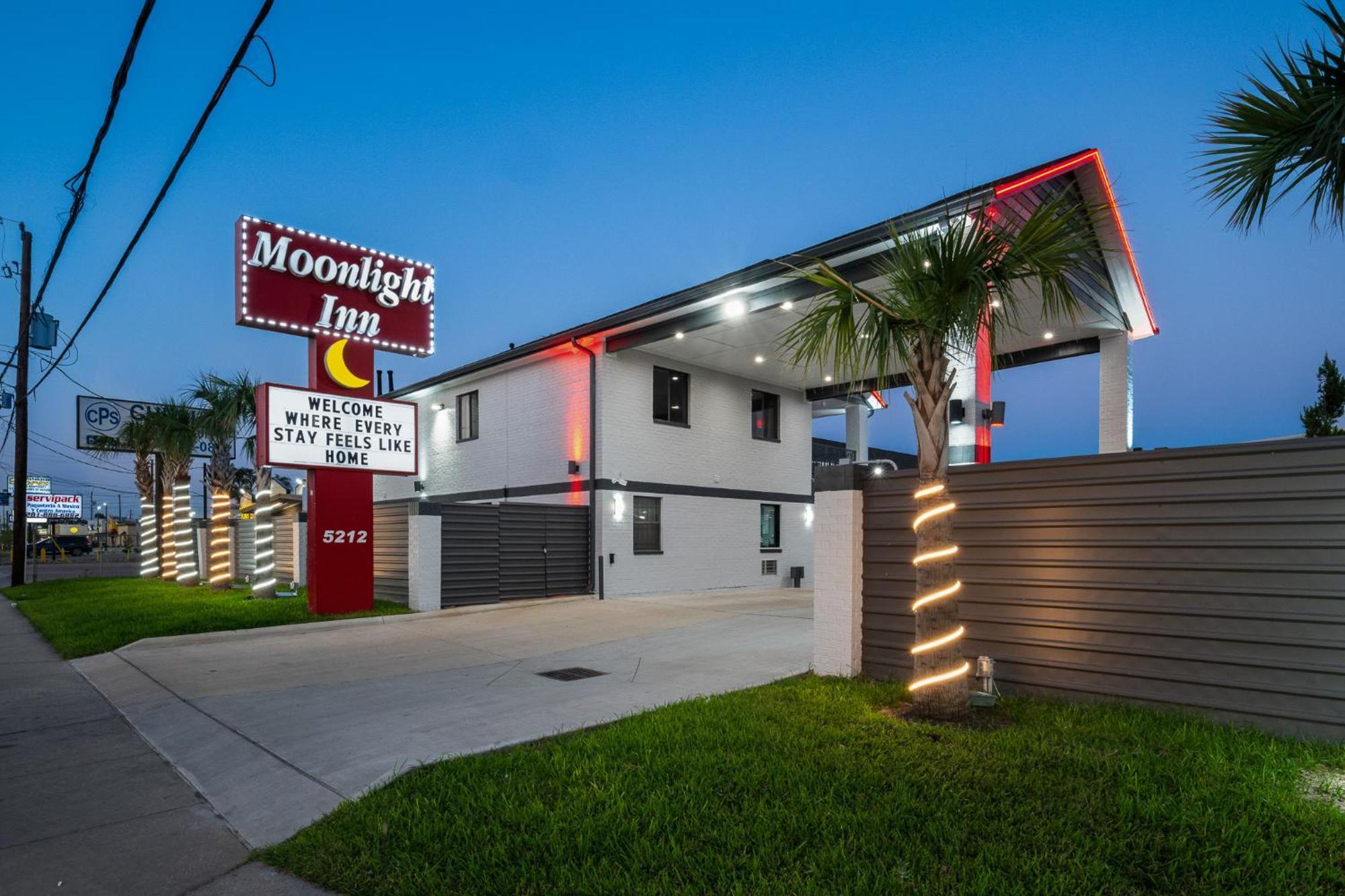 Hotel Moonlight - I-45 & Airline Houston