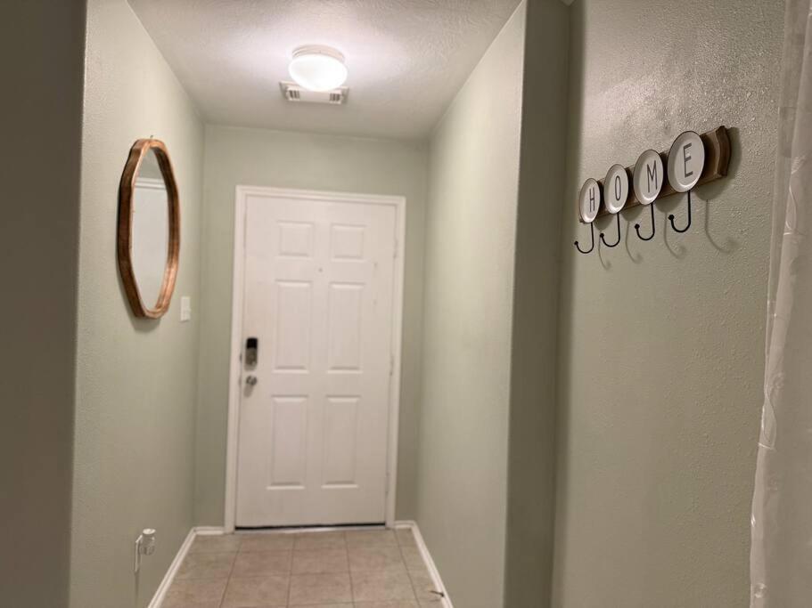 Deja Vu Near Med Center Downtown And Nrg Holiday home Houston