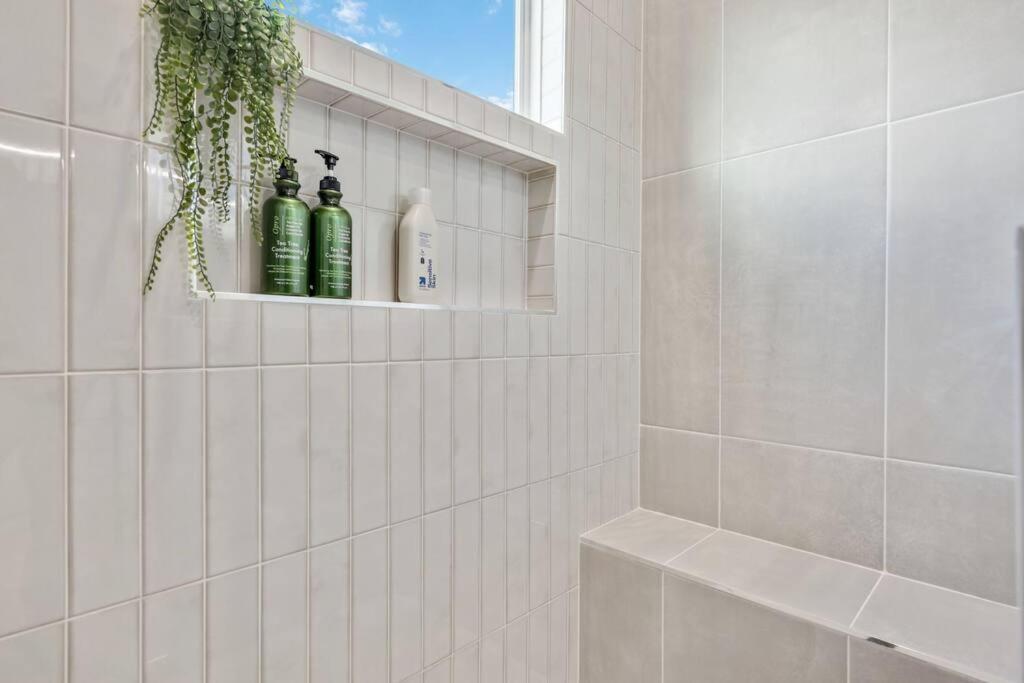 Modern 3br Near Minute Maid Ensuite & Balcony *