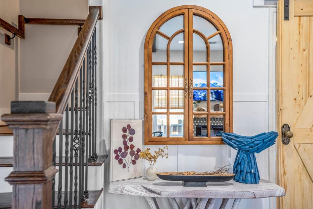 Getaway With Cozy Charm And Playful Backyard * Houston