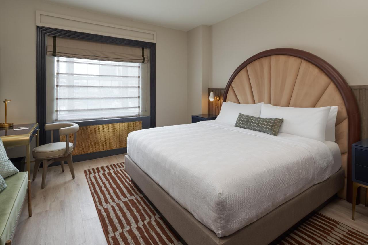 Vesper, Houston, A Tribute Portfolio 3* Houston