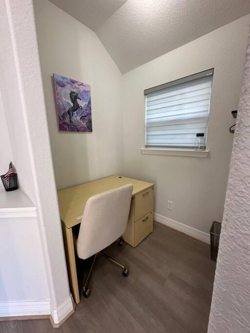 Bright And Cozy 3br- Great Location For Exploring