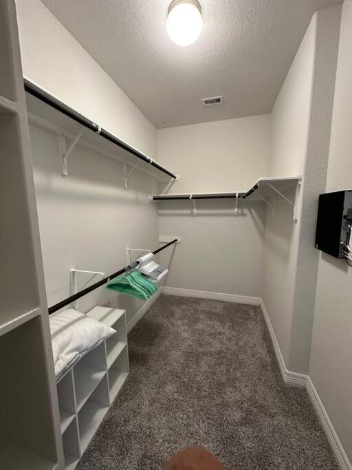 Bright And Cozy 3br- Great Location For Exploring * Houston
