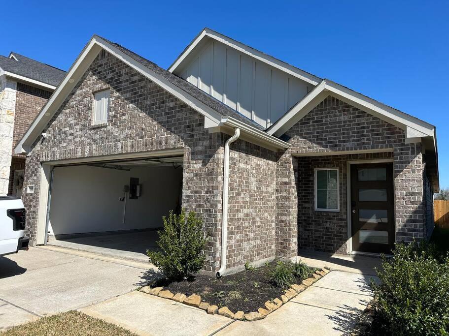 Bright And Cozy 3br- Great Location For Exploring *