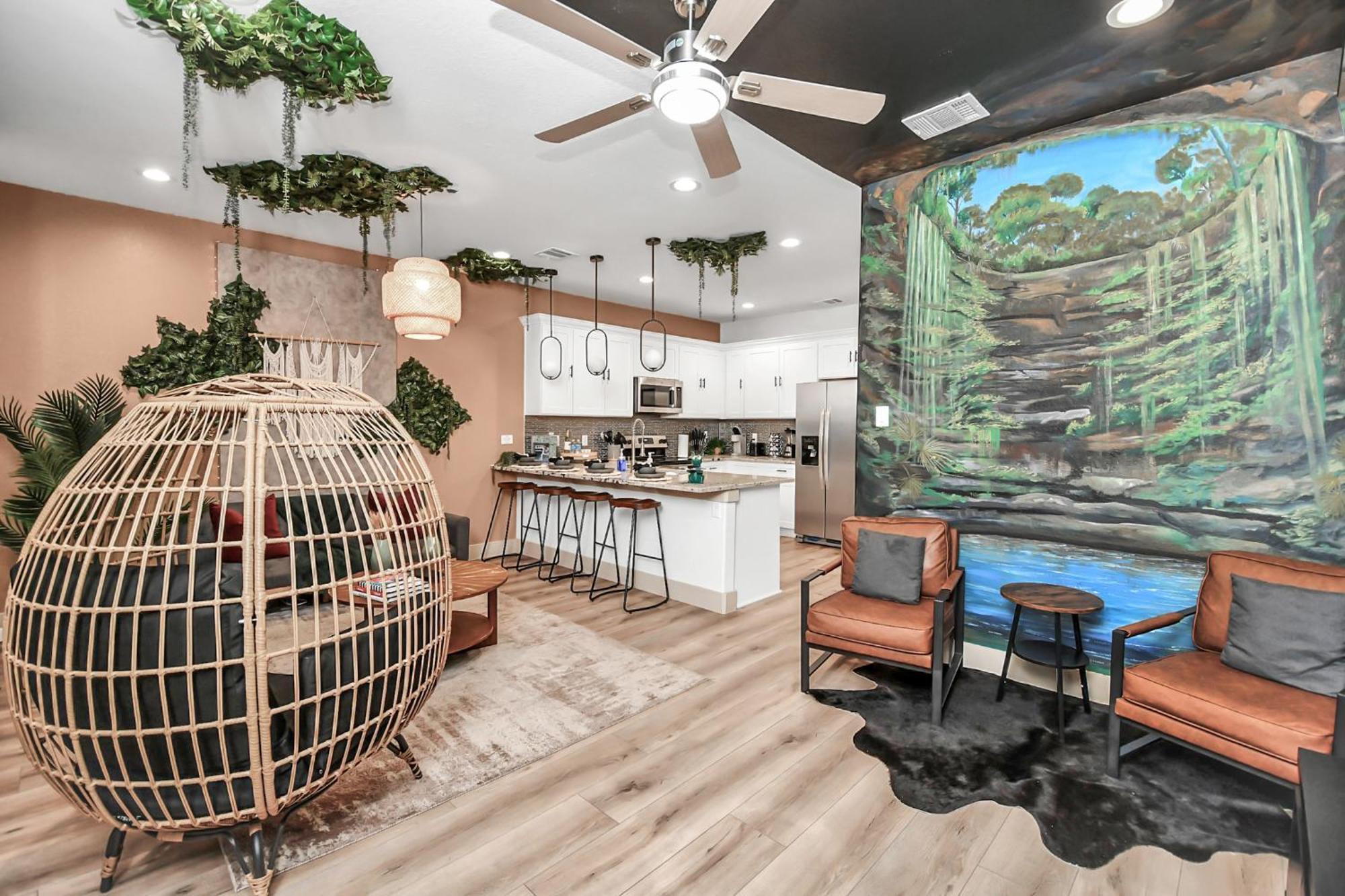 2 Homes! Sleeps 18, Games, Gated Parking & More! Houston
