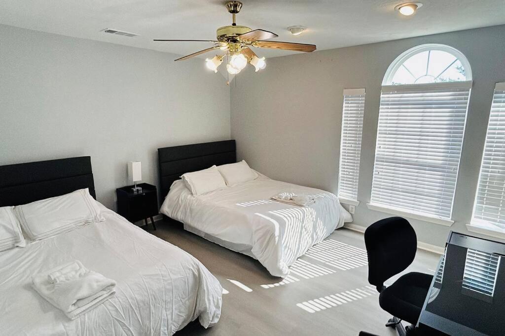 Charming Spacious House 5bed 3bath