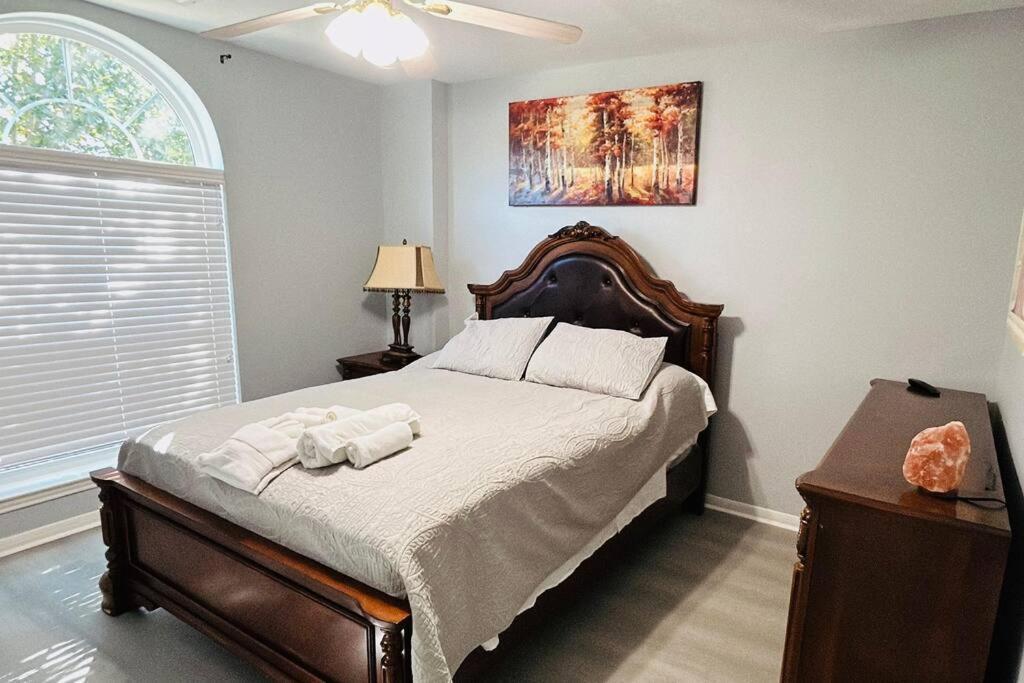 Holiday home Charming Spacious House 5bed 3bath