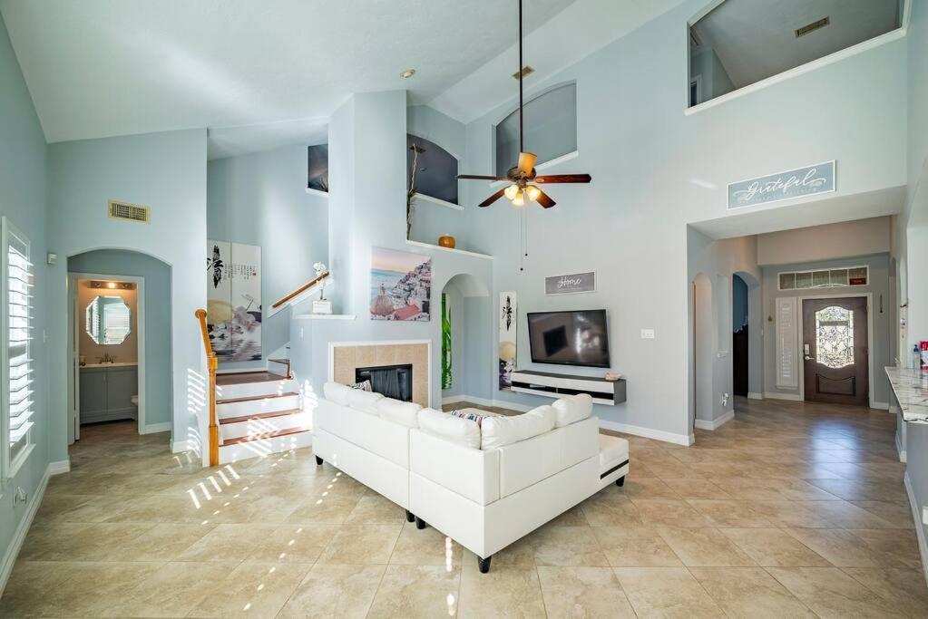 Charming Spacious House 5bed 3bath Holiday home