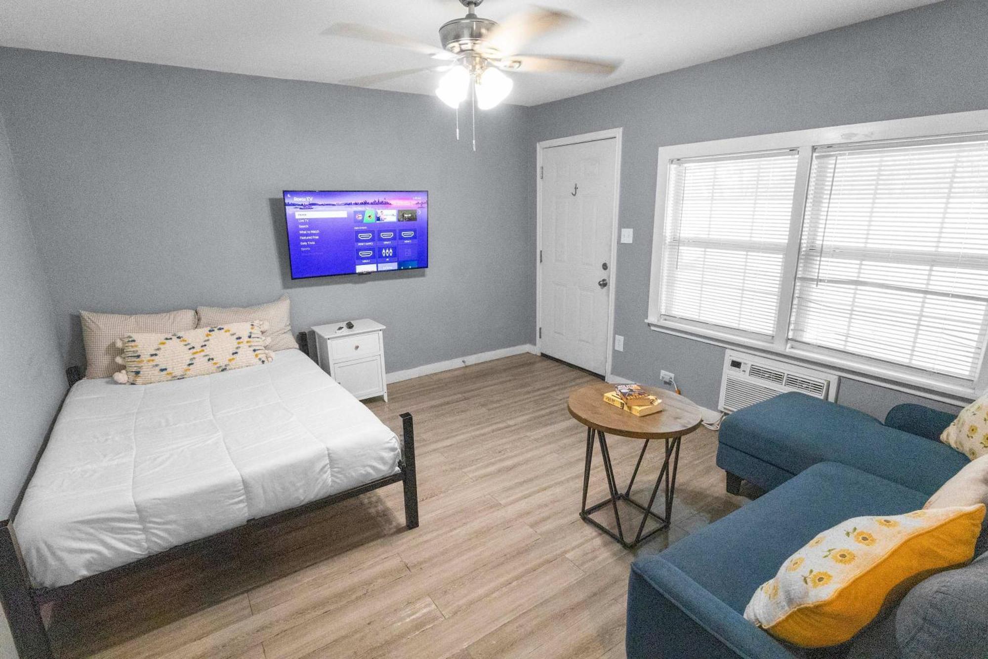 Htx Spacious Apt I Parking I Near Dtown I Nrg Apartment Houston