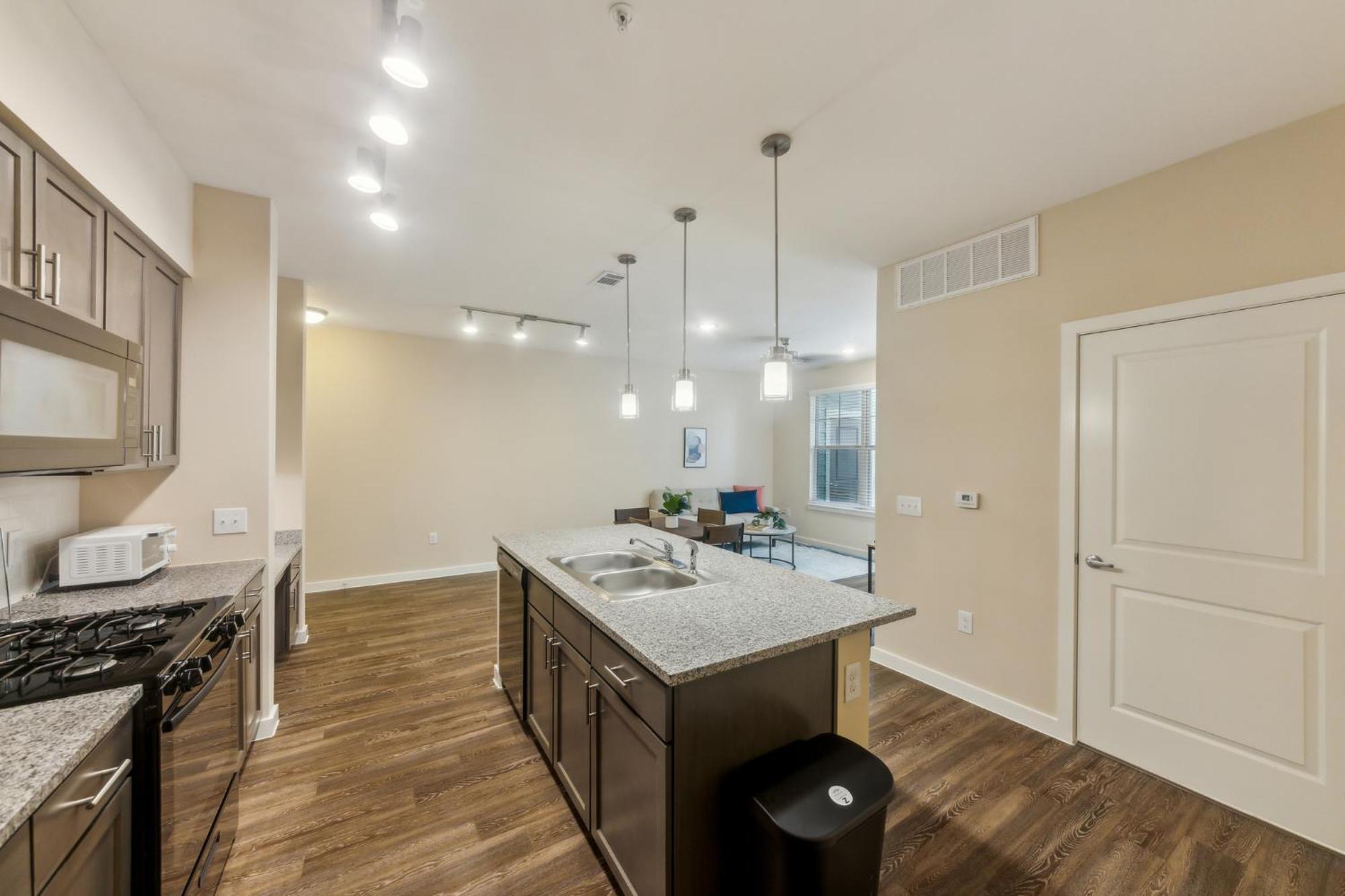 Apartment Cullen 6103 I New Construction 1bd I Gated Houston