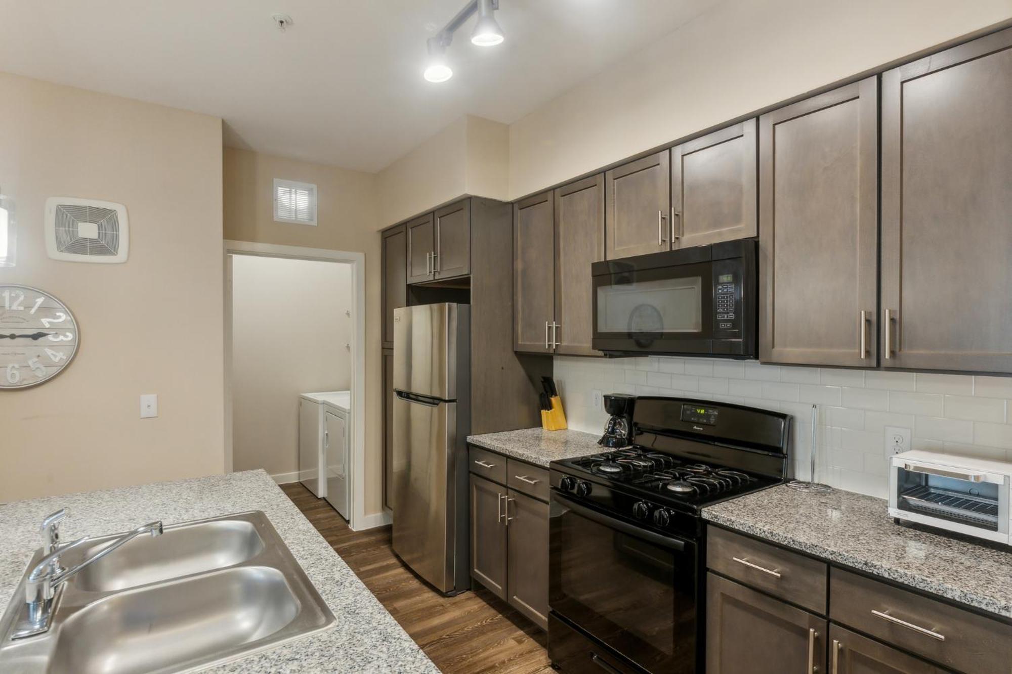 Cullen 6103 I New Construction 1bd I Gated * Houston