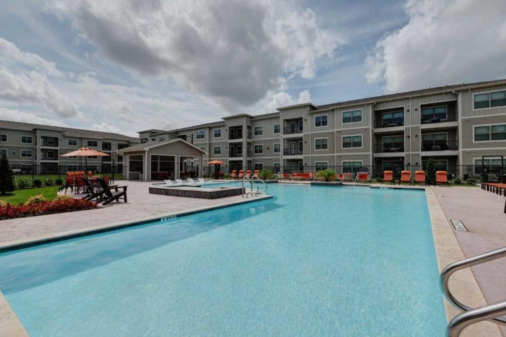 Apartment C Creek 7309 I New Construction 1bd I Gated Houston