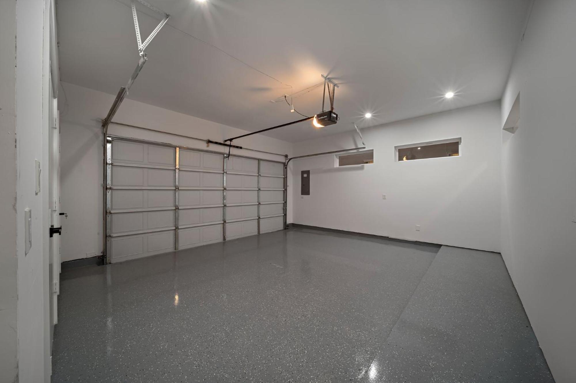 Luxurious Escape Spacious Layout Sleeps 10 With Bbq & Private Rooftop & Mini Gym - Mins To Downtown Holiday home
