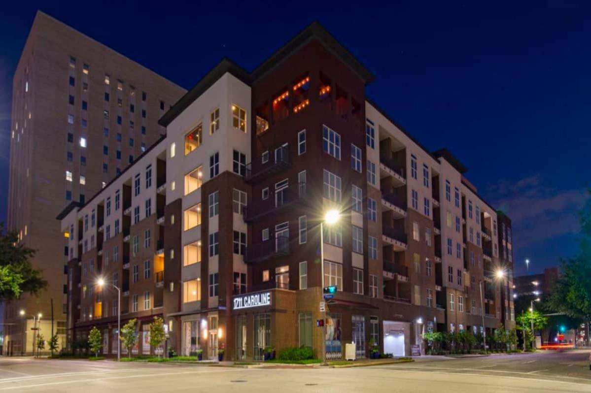 Apartment Downtown Free Parking - Pool - Gym - Fully Kitchen Houston