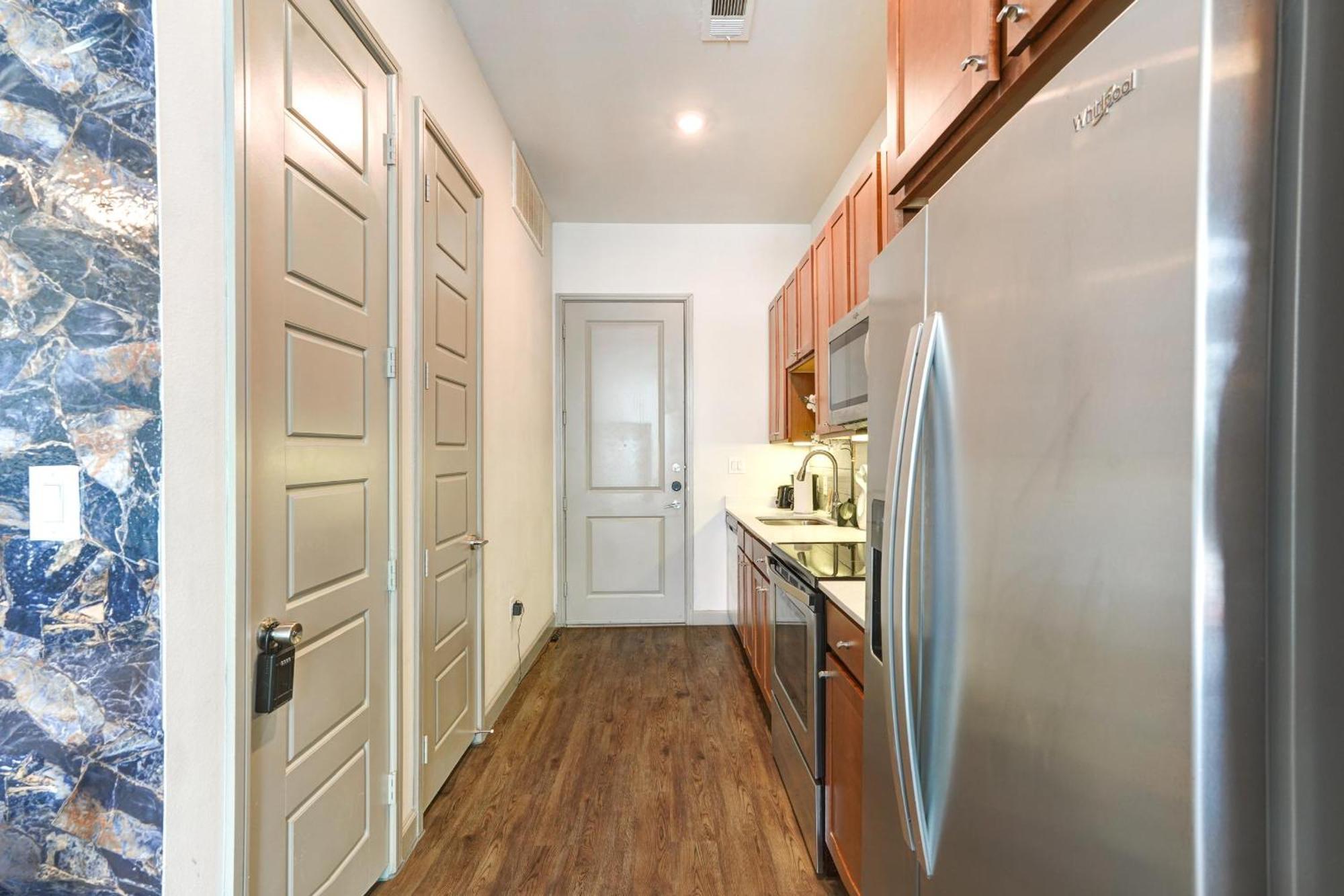 Apartment Downtown Petok Free Wi-fi Rooftop Lounge Houston