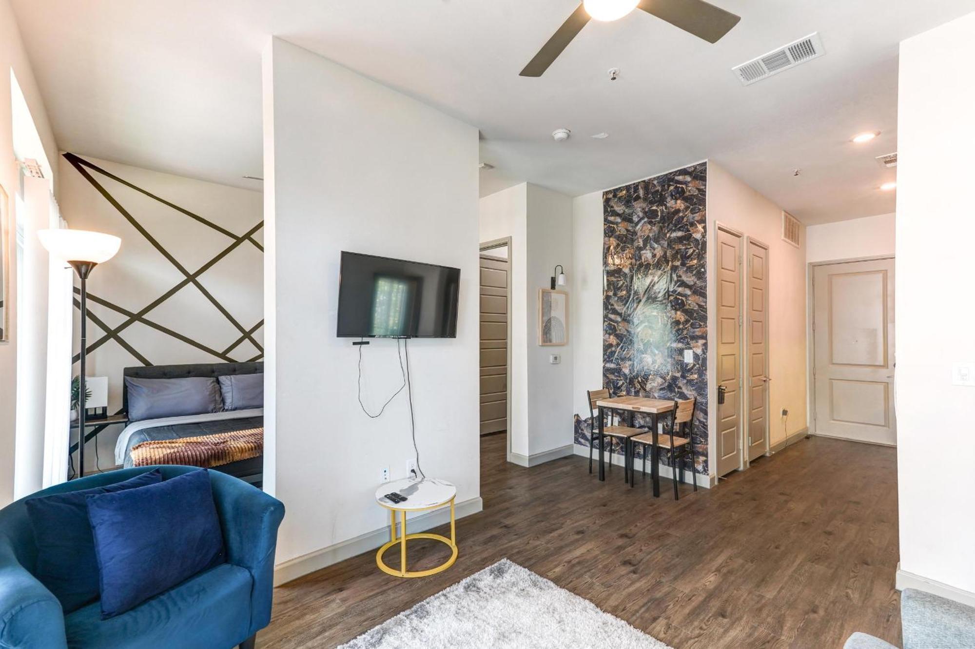 Apartment Downtown Petok Free Wi-fi Rooftop Lounge Houston