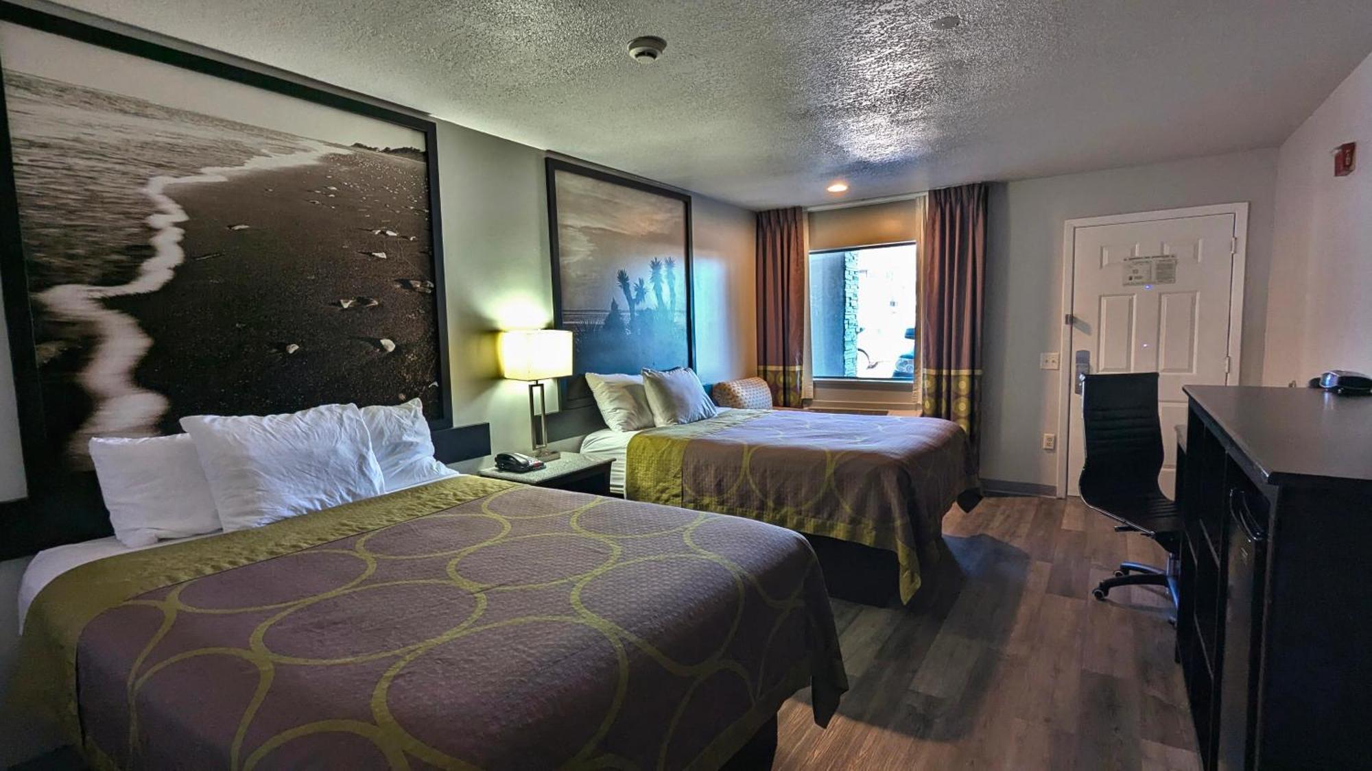 Super 8 By Wyndham Houston/willowbrook Hwy 249 Hotel 2*