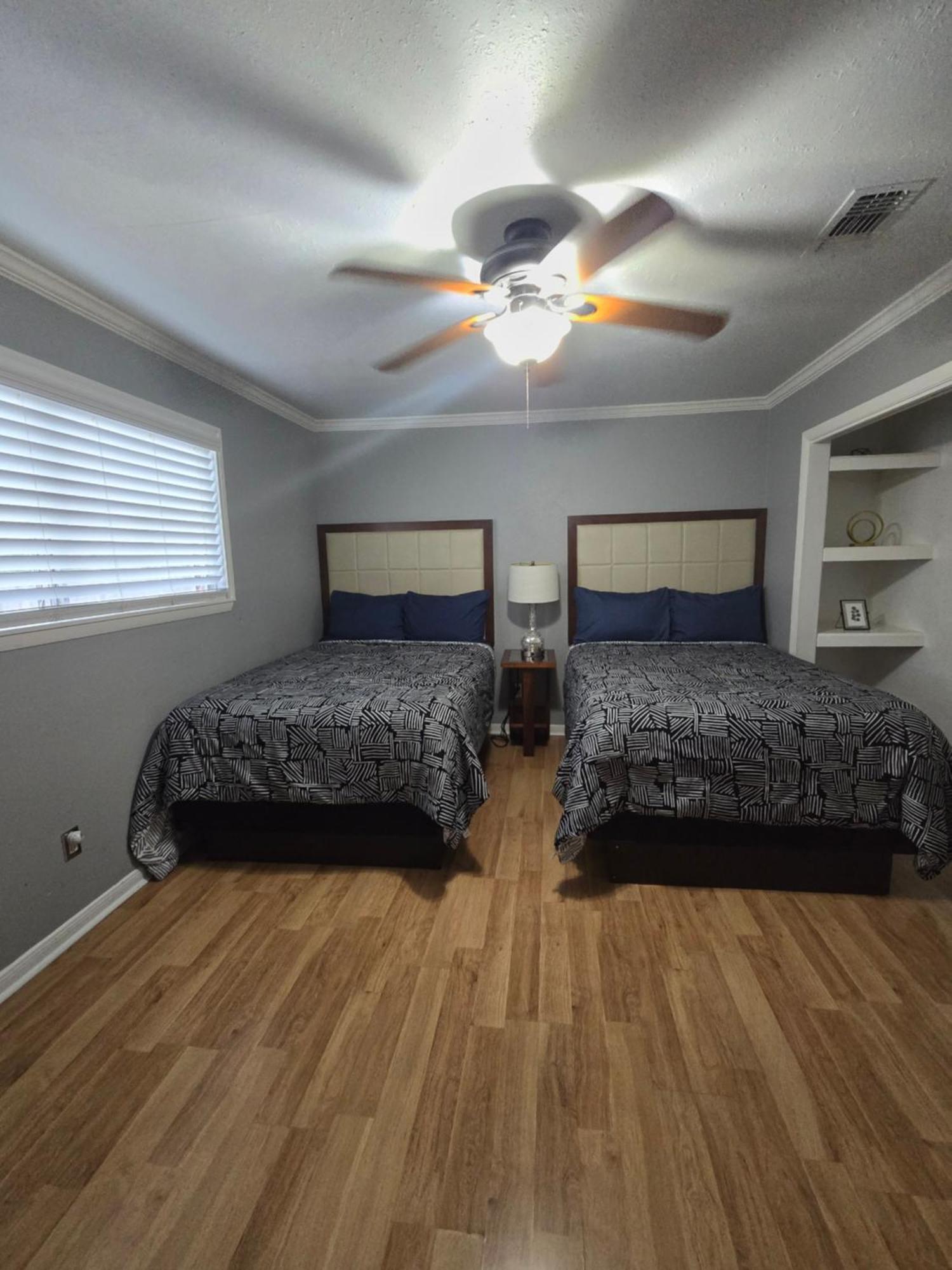Holiday home 1976houstongem Luminous Pvtpool & Hottub Dt20mins For Lrg Families 6beds 2bath
