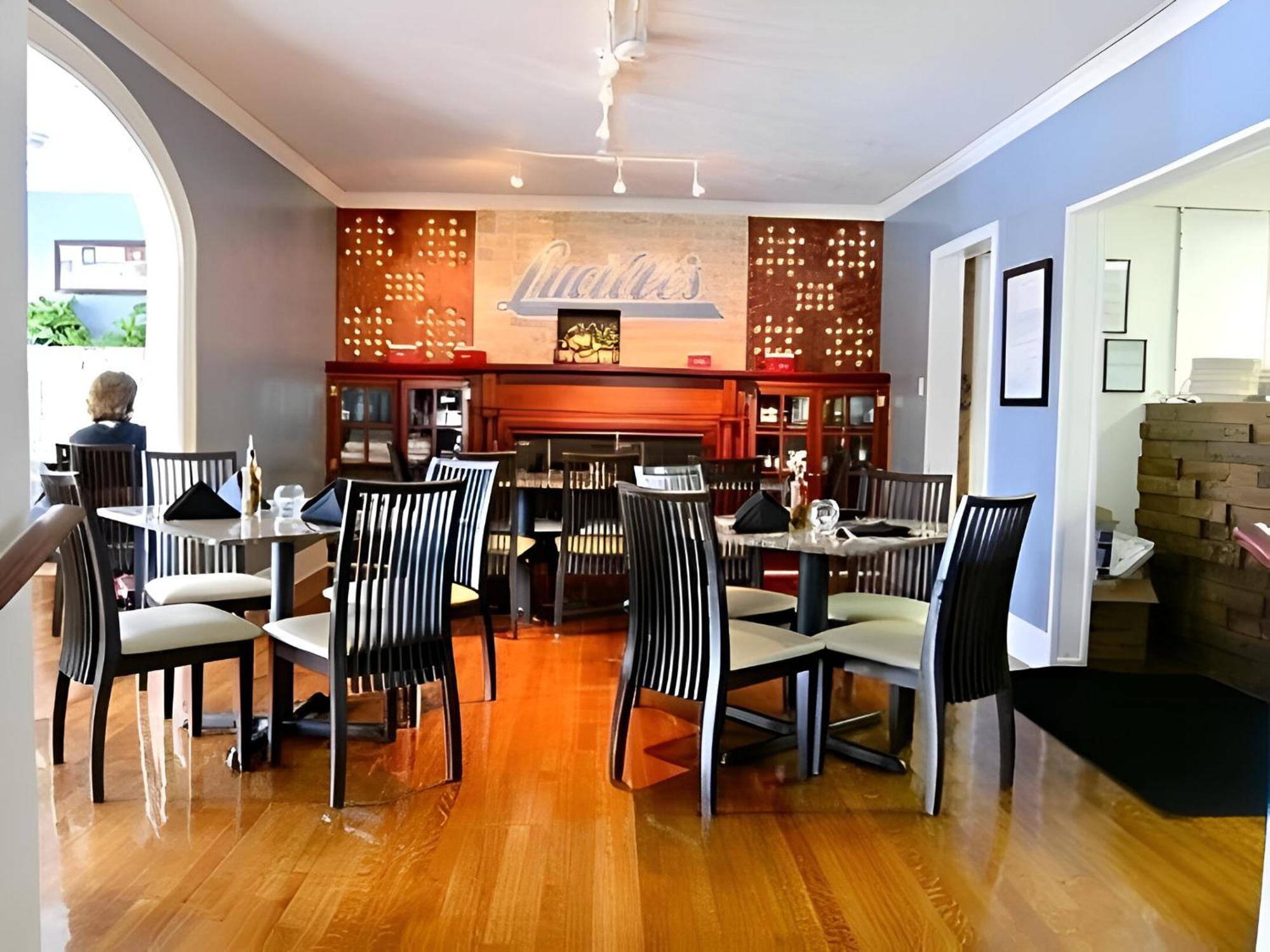 Luxurious Escape Spacious Layout Sleeps 10 With Bbq & Private Rooftop & Mini Gym - Mins To Downtown