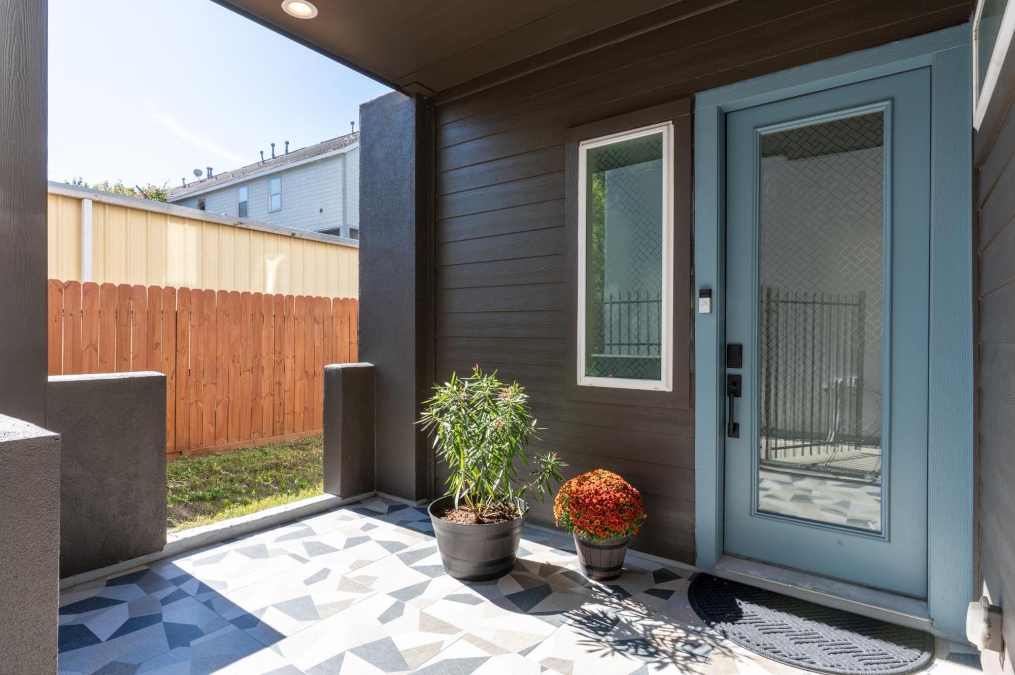 Luxurious Escape Spacious Layout Sleeps 10 With Bbq & Private Rooftop & Mini Gym - Mins To Downtown * Houston