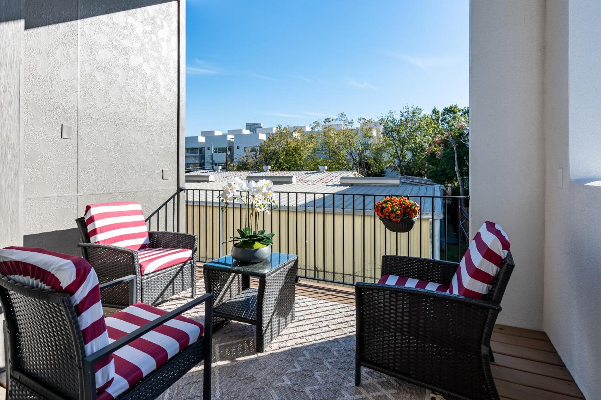 Holiday home Luxurious Escape Spacious Layout Sleeps 10 With Bbq & Private Rooftop & Mini Gym - Mins To Downtown Houston